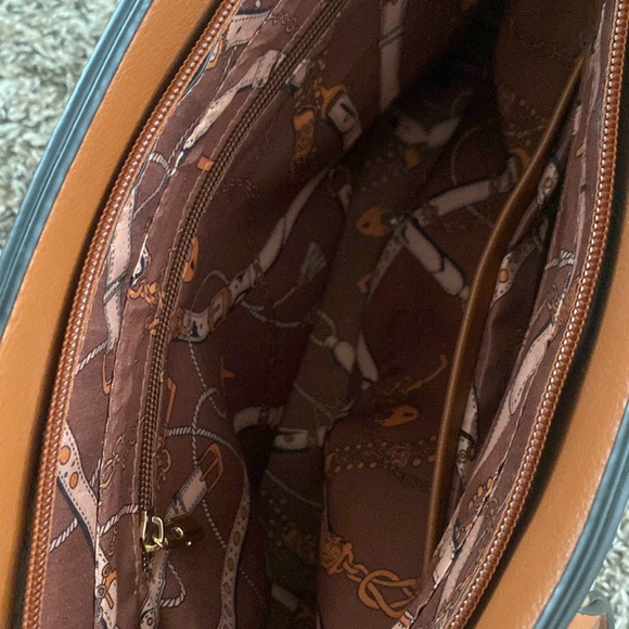 Vegan Tan handbag - Picture 7 of 7